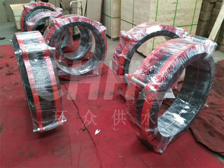 A rubber joint trimming machine