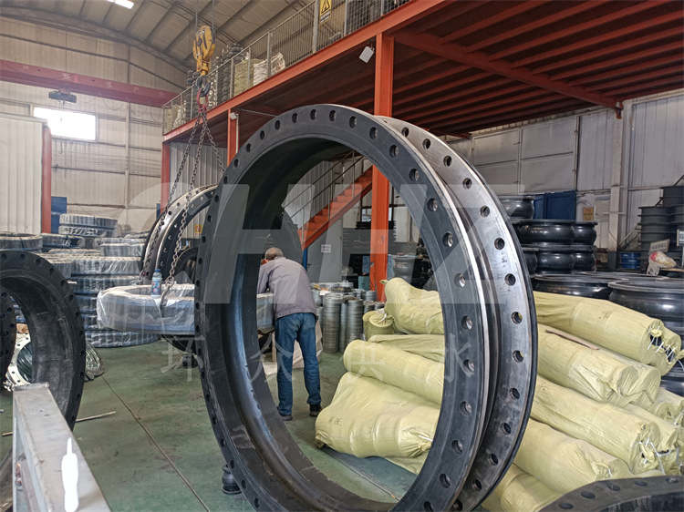 Rubber Flexible Joint in CNC Leather Cutting Machine